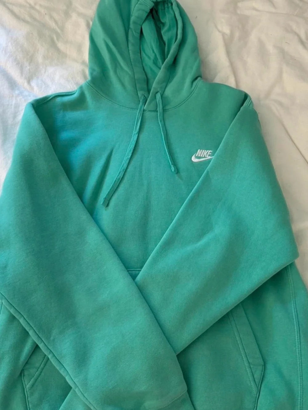 Nike Women’s Teal Crewneck Sweatshirt and Sweat Shorts